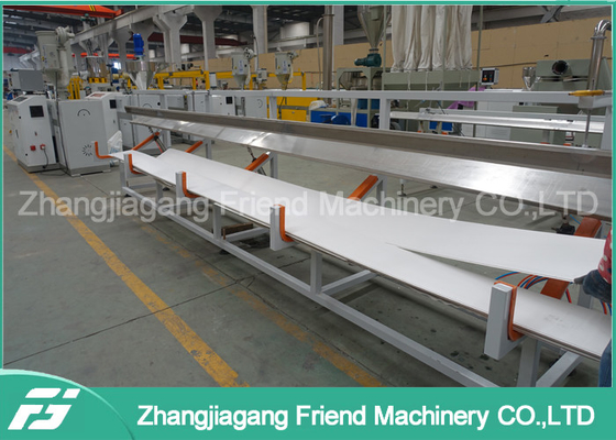 機械、ポリ塩化ビニールの天井の生産ライン容易な操作を作るポリ塩化ビニールの天井板
