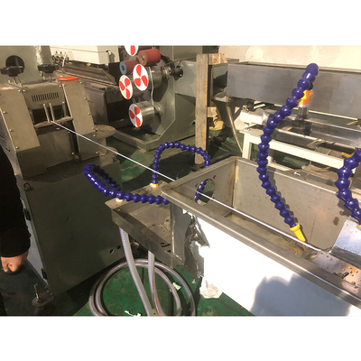 良い価格 鼻ワイヤー生産25kg/Hのプラスチック押出機機械を覆って下さい オンライン