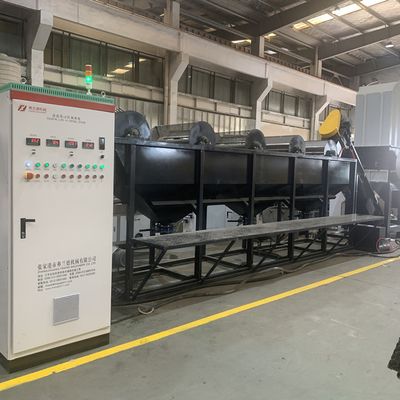 Good price Washsing機能の300kg/H不用なプラスチック リサイクル ラインPLC制御 オンライン