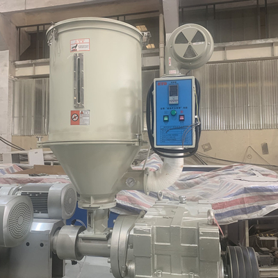 Good price フル オートのプラスチック藤WPCのプロフィールの放出ライン単一ねじ オンライン