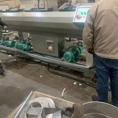 Good price 50kg/Hポリ塩化ビニールの管機械65mmねじ直径の惑星の切断タイプ オンライン