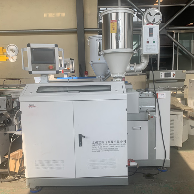 単一ねじ押出機Pla 3dのフィラメントの放出ライン 2