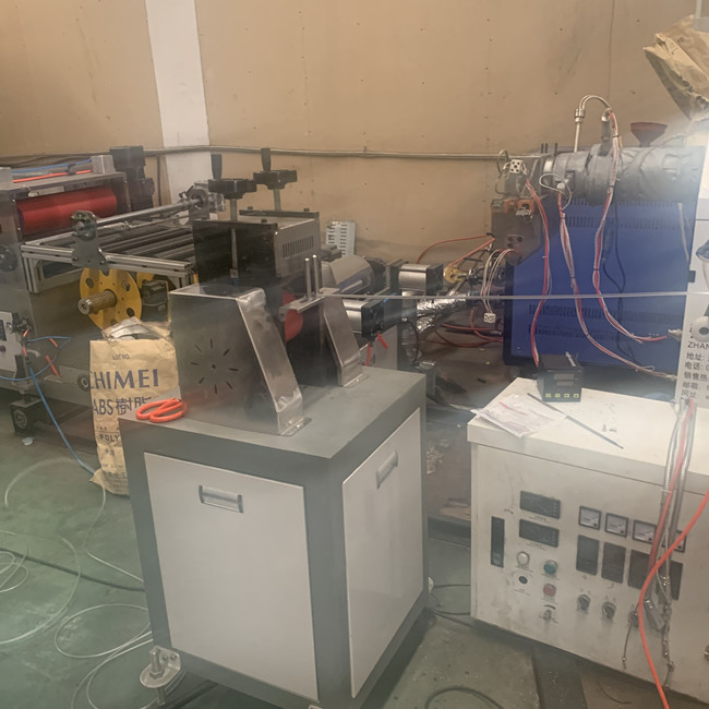 単一ねじ40kg/H医学PUのプラスチック管機械 2