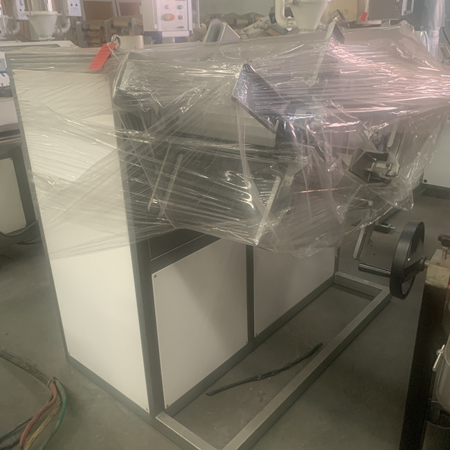 2000mmの細流かんがいの管3つの層のHDPEのプラスチック管機械 4
