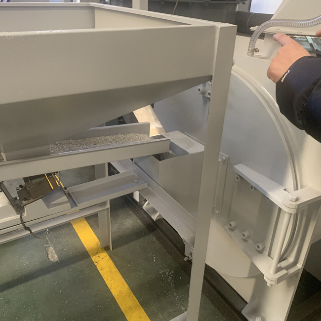 PPポリ塩化ビニールのPEの産業Pulverizer機械300kg/H高い効率 6